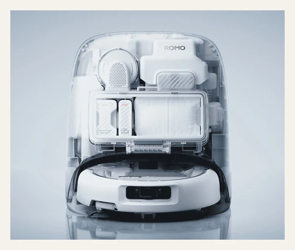 DJI Romo 2 Robot Vacuum & Mop